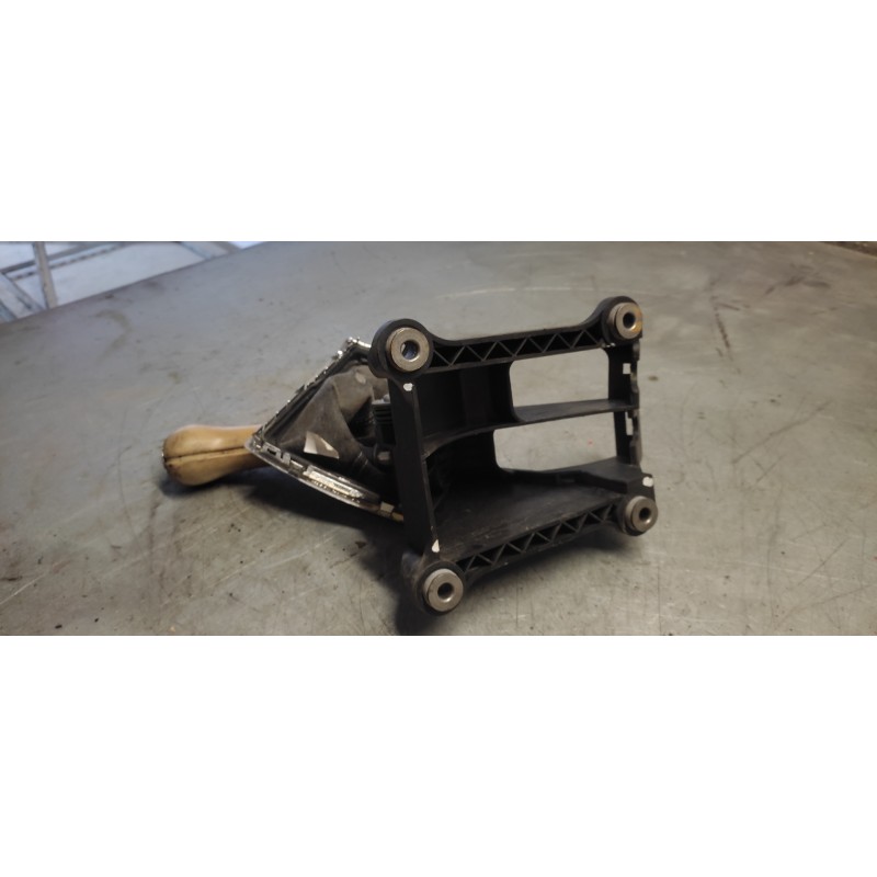 Recambio de palanca cambio para toyota corolla verso (r1) 2,2 d-4d sport referencia OEM IAM - Negro 2