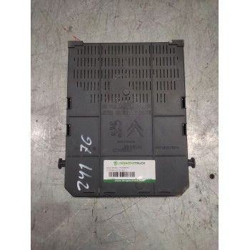 CAJA RELES / FUSIBLES 281197595 BSI