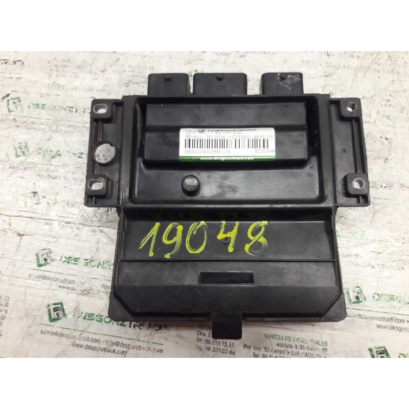 Recambio de centralita motor uce para renault megane ii classic berlina confort authentique referencia OEM IAM  8200374152 