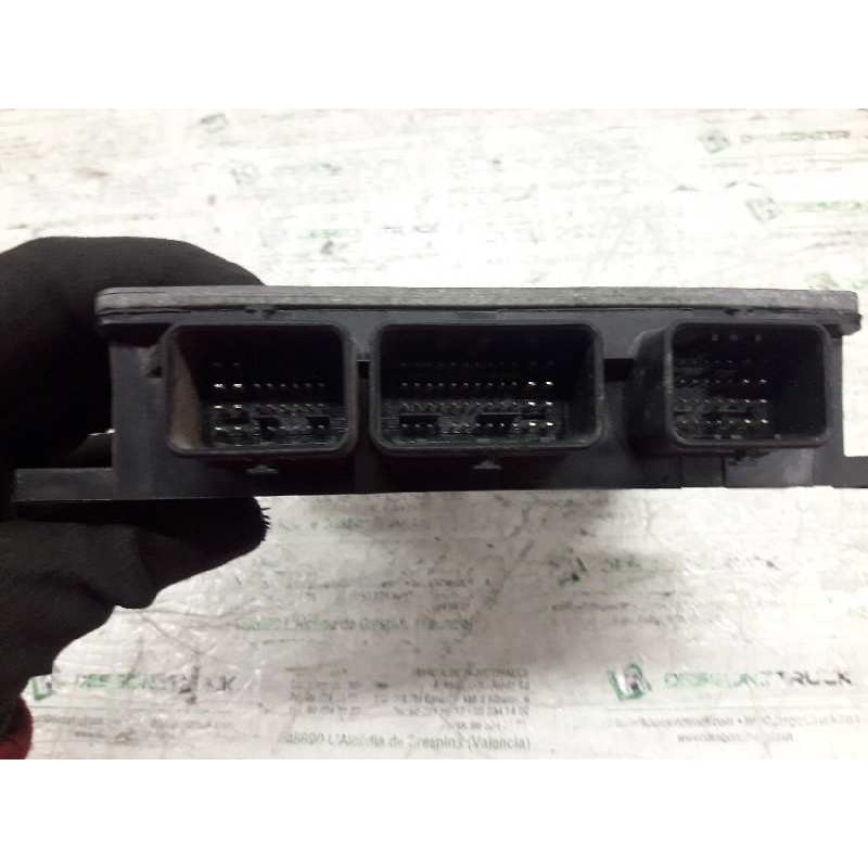 Recambio de centralita motor uce para renault megane ii classic berlina confort authentique referencia OEM IAM  8200374152 - Rojo 2