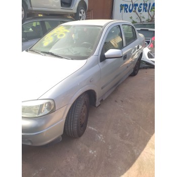 opel astra g berlina del año 1998