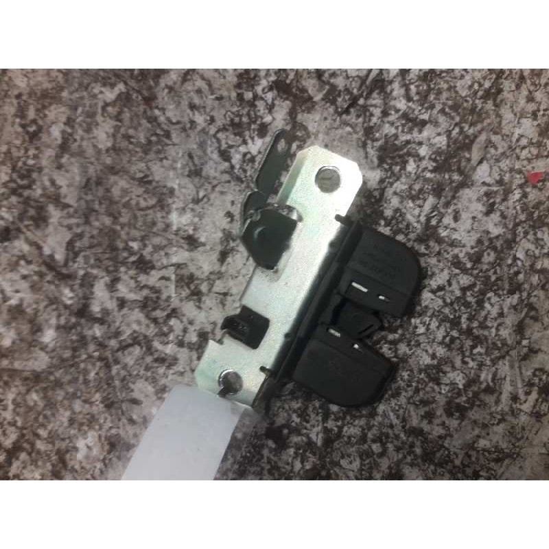 Recambio de cerradura maletero / porton para seat ibiza (6l1) fresh referencia OEM IAM 6L6827505A 3 PINS - Azul 2