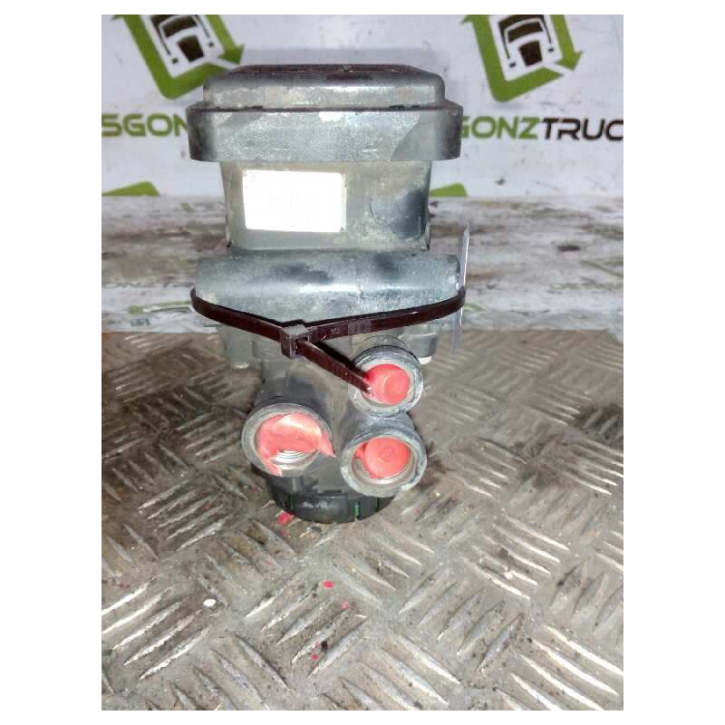 Recambio de valvula aire para man tg - a 18.480 fg / bb (e3/e4) xlx referencia OEM IAM 81521066025 K000913 VALVULA EBS - Blanco
