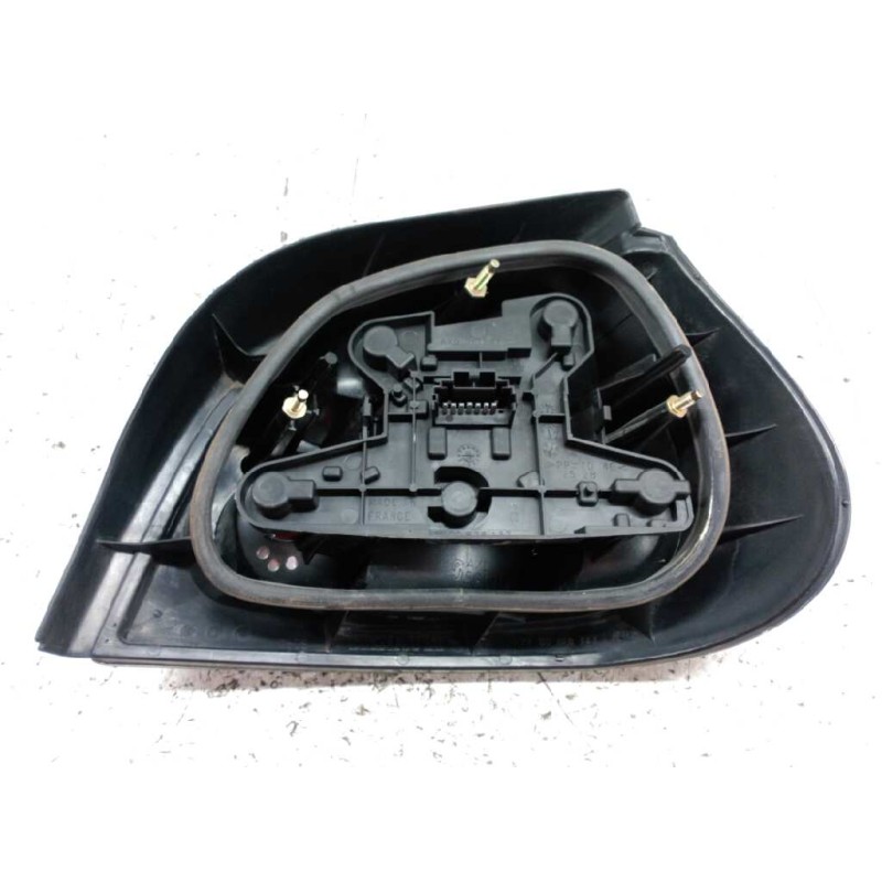 Recambio de piloto trasero izquierdo para renault megane i berlina hatchback (ba0) 1.9 dt alize referencia OEM IAM 7700828137 2