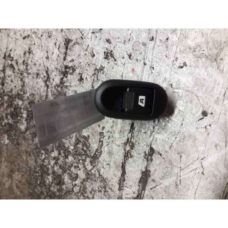 Recambio de mando elevalunas delantero derecho para citroën c3 1.4 hdi sx plus referencia OEM IAM 96401469XT 4 PINS - Gris