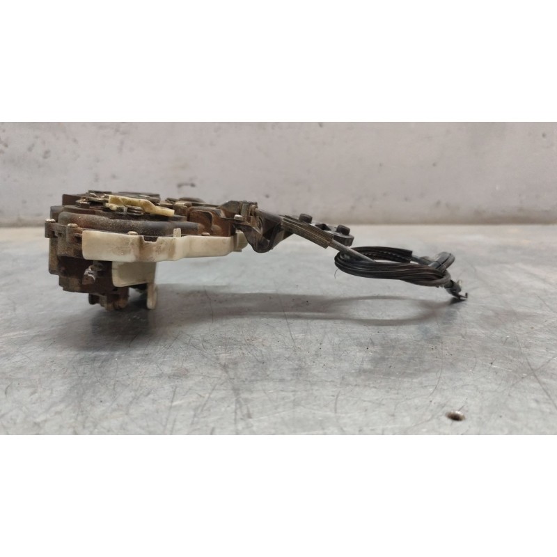 Recambio de cerradura puerta trasera derecha para volkswagen passat berlina (3b2) comfortline referencia OEM IAM  6 PINS 4