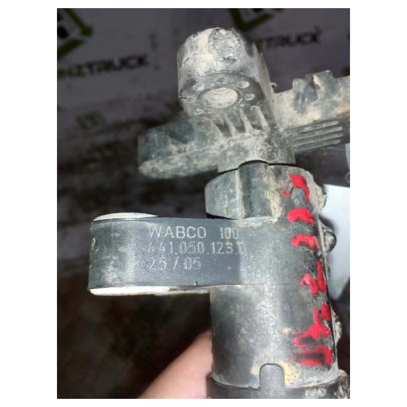 Recambio de valvula aire para man tg - a 18.480 fg / bb (e3/e4) xlx referencia OEM IAM 81259370040 4410501290 ELECTRO VALVULA SE - Blanco 2