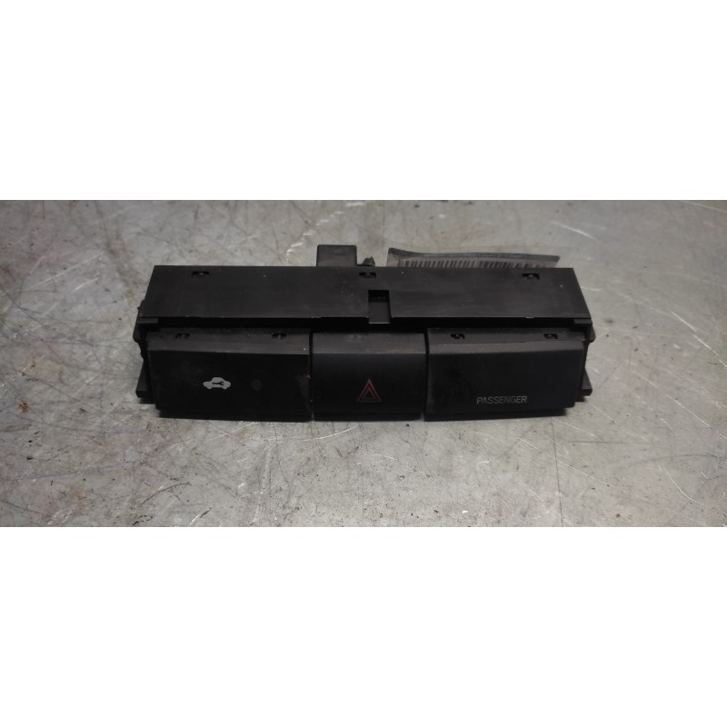 Recambio de warning para toyota corolla verso (r1) 2,2 d-4d sport referencia OEM IAM 153965 14 PINS 