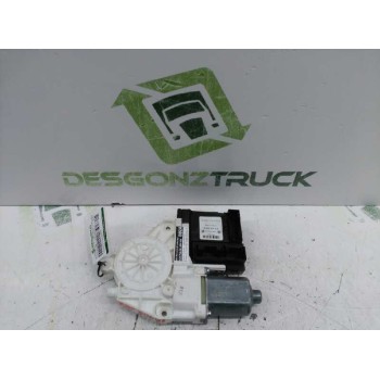 MOTOR ELEVALUNAS DELANTERO DERECHO 