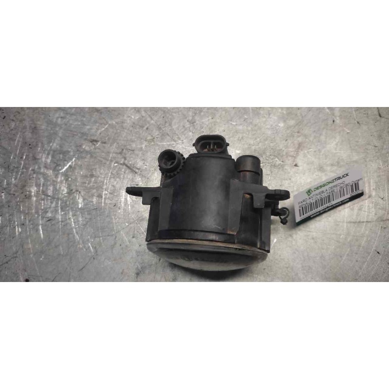 Recambio de faro antiniebla derecho para renault clio ii fase ii (b/cb0) dynamique referencia OEM IAM 8200074008  2 PINS 2