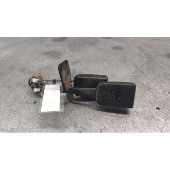Recambio de enganche de cinturon trasero izquierdo para volkswagen passat berlina (3b2) comfortline referencia OEM IAM 3B0857739