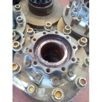Recambio de buje trasero derecho para man tgx 18.xxx fg / 4x2 bl xl referencia OEM IAM 81357010155  