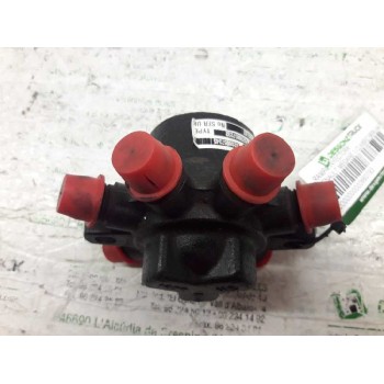Recambio de rampa inyectora para renault megane ii classic berlina confort authentique referencia OEM IAM   