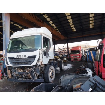 iveco stralis (ad/at) del año 2013