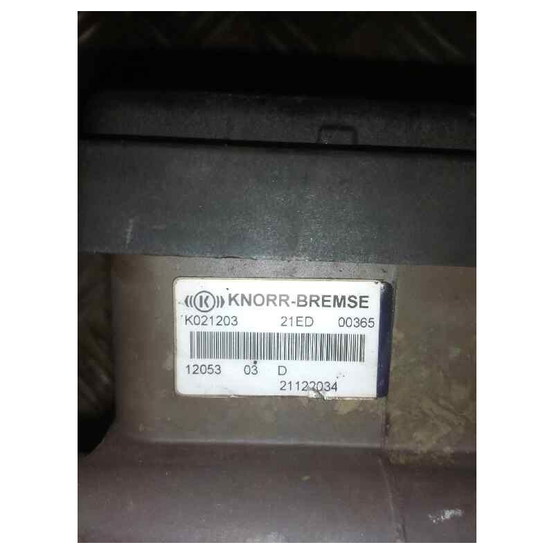 Recambio de valvula aire para volvo fh 500 12.8 diesel referencia OEM IAM 21122034 K021203 VALVULA EBS - Blanco 2