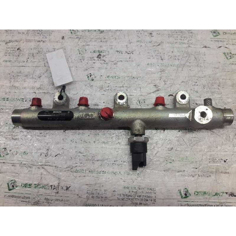 Recambio de rampa inyectora para peugeot boxer caja cerr. acristalada (rs2850)(290/330)('02) 290 c td referencia OEM IAM 0445214 - Blanco