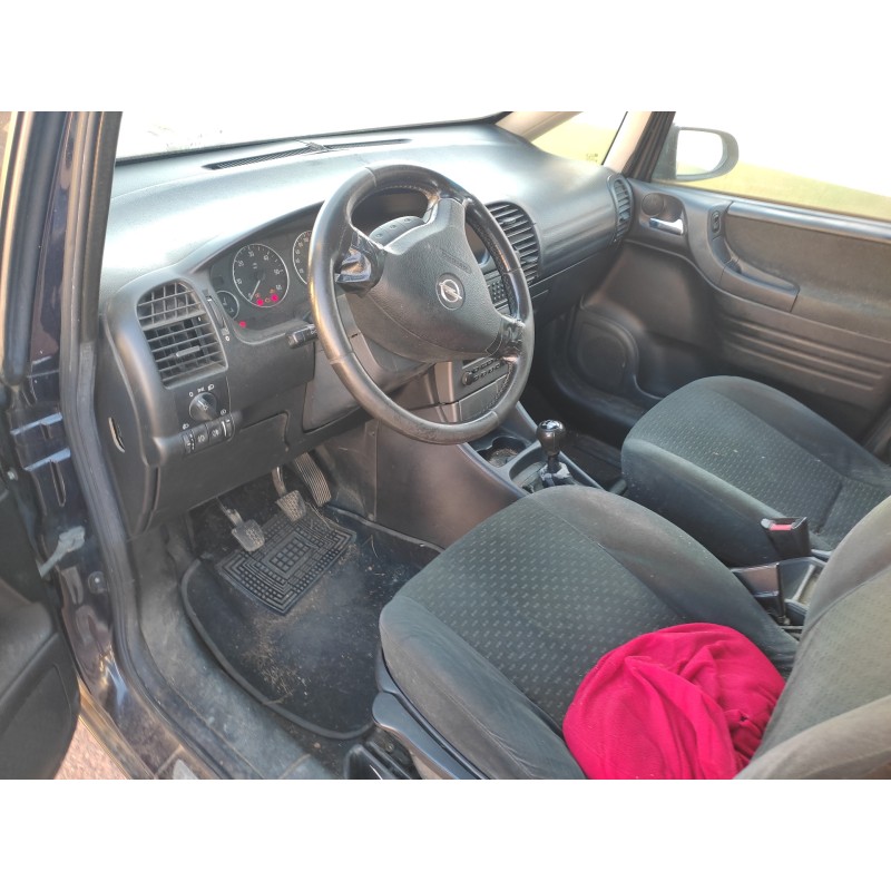 opel zafira a del año 2003