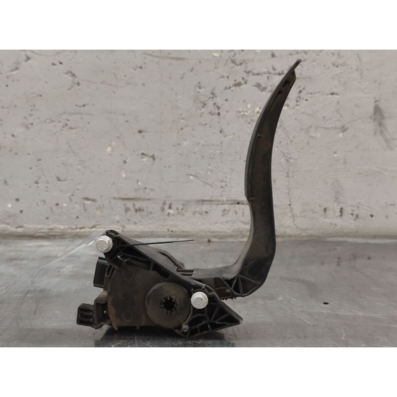 Recambio de pedal acelerador para renault clio iv (bh_) 0.9 tce 90 referencia OEM IAM 180029347R  