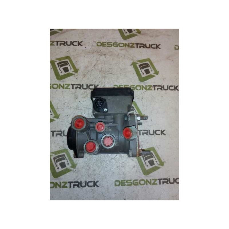 Recambio de valvula aire para scania trucks serie 4 124 l/420 (420cv) referencia OEM IAM 1790879 K000089 08111 03 A