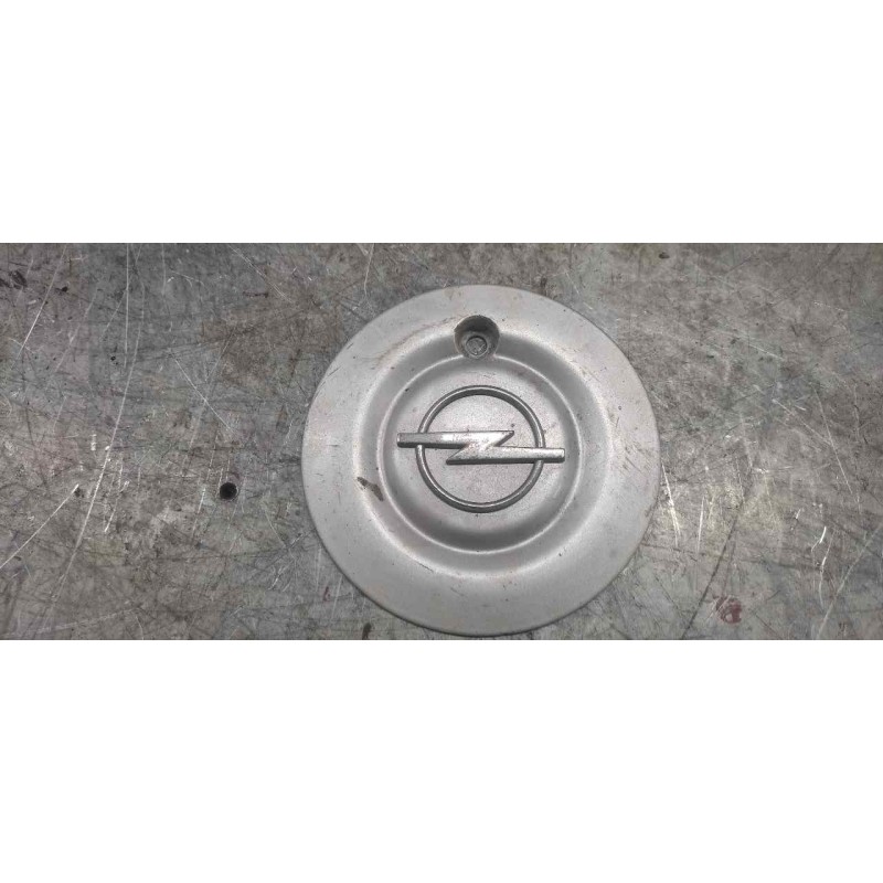 Recambio de tapacubos para opel corsa b eco referencia OEM IAM 90498216 15CM 