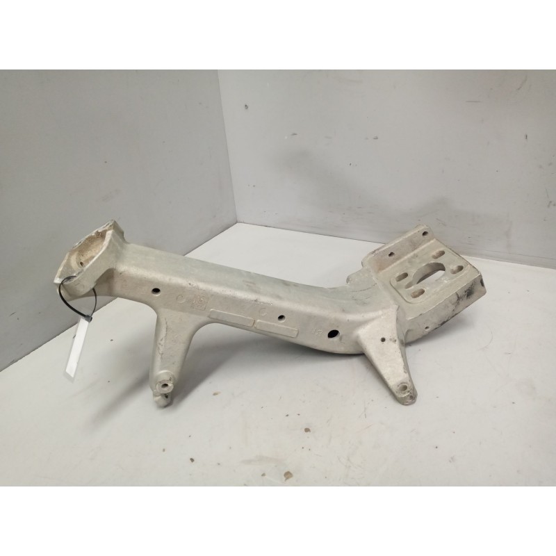 Recambio de soporte para renault hd 250.18 premium e2 6.2 diesel referencia OEM IAM  SOPORTE PELDAÑO DERECHO
