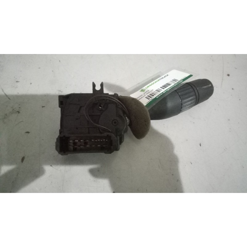 Recambio de mando limpia para renault midlum referencia OEM IAM 501048480375 - Blanco 2