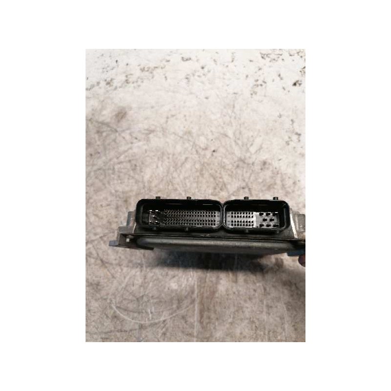 Recambio de centralita motor uce para opel signum design referencia OEM IAM 8973192743 2758002181 2