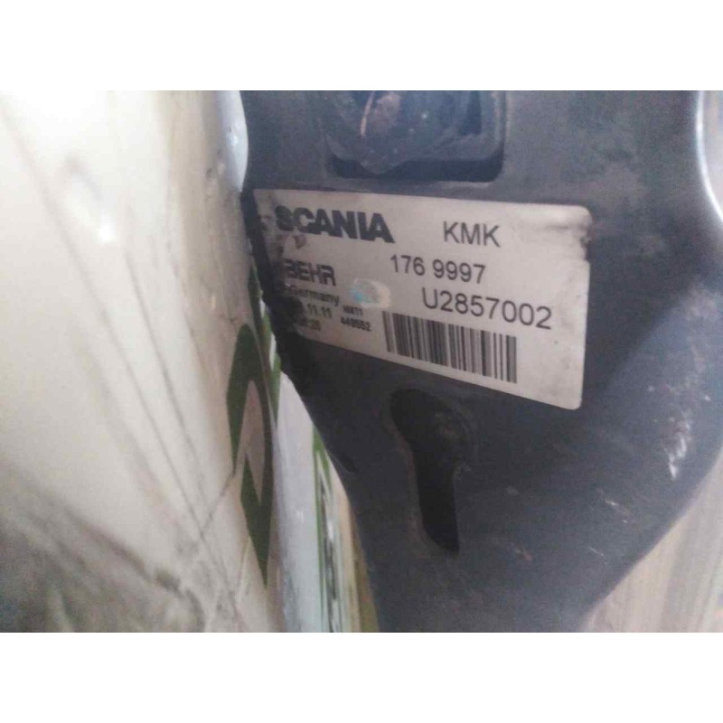 Recambio de radiador agua para scania serie p/g/r (c-clase) referencia OEM IAM 1769997 U28857002 104 , 5CM ALTO/86CM LARO - Blanco 3