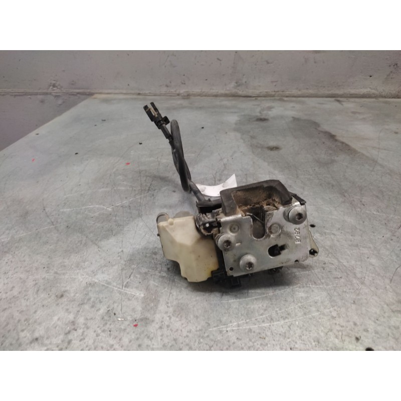 Recambio de cerradura puerta corredera derecha para fiat doblo i cargo 1.3 jtd sx furgón referencia OEM IAM  4 PINS - Blanco
