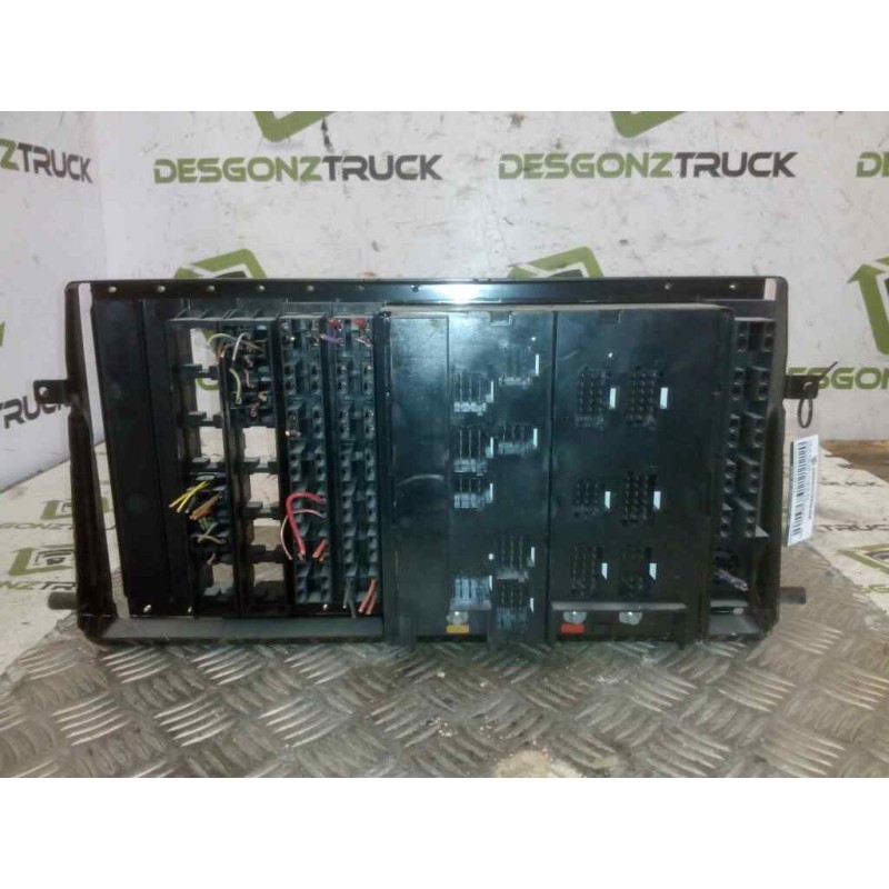 Recambio de caja reles / fusibles para mercedes-benz actros 2-ejes 6-cil. serie/bm 1835 (4x2) om 501 la l (largo) referencia OEM - Blanco 3