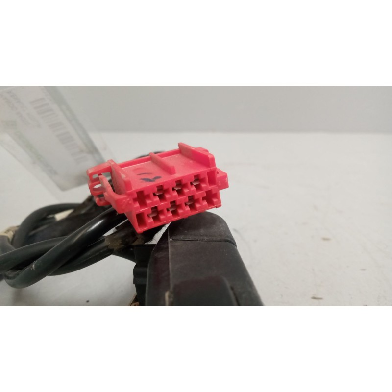 Recambio de mando radio para renault midlum referencia OEM IAM 5010271974 - Blanco 2