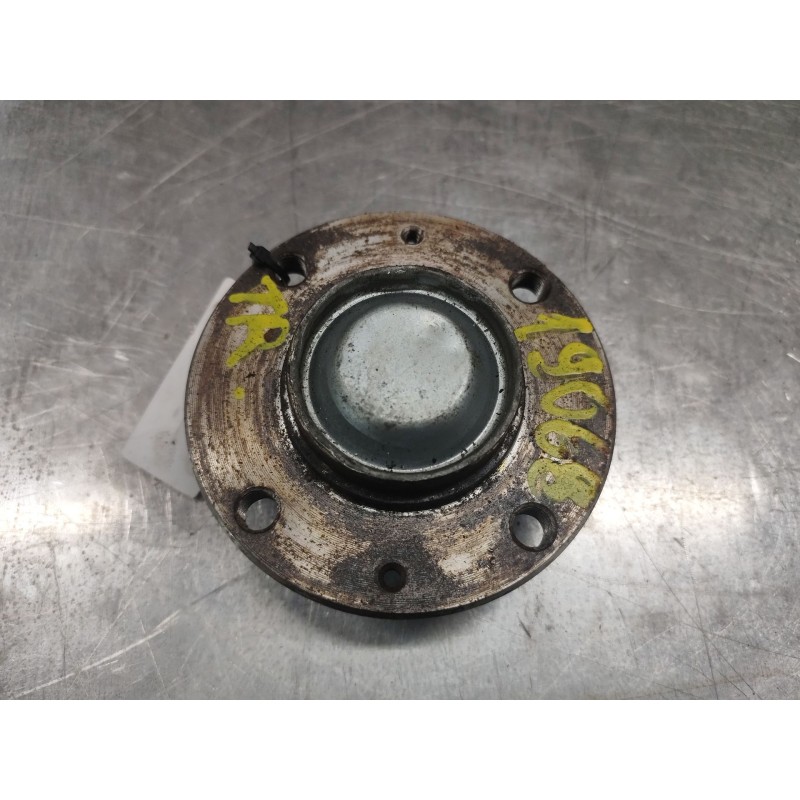 Recambio de buje trasero derecho para peugeot partner (s2) combi pro referencia OEM IAM - Blanco 2