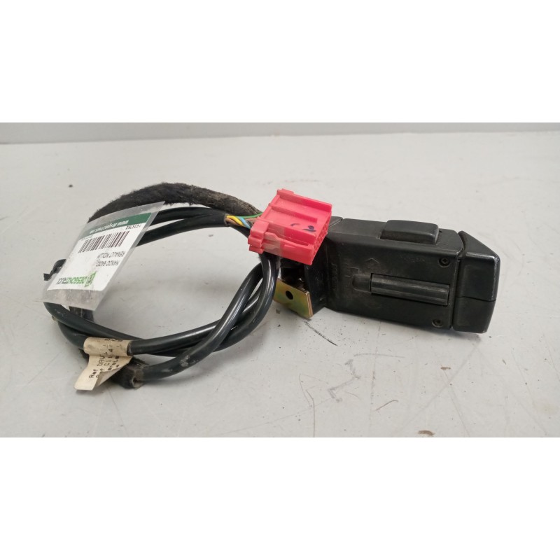 Recambio de mando radio para renault midlum referencia OEM IAM 5010271974 - Blanco 3
