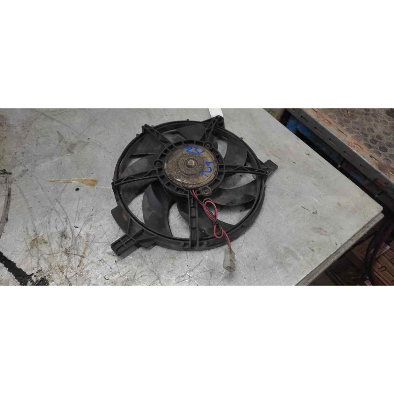 Recambio de electroventilador para mercedes-benz vito (w638) combi 112 cdi (638.194) referencia OEM IAM   2 CABLES - Blanco 2