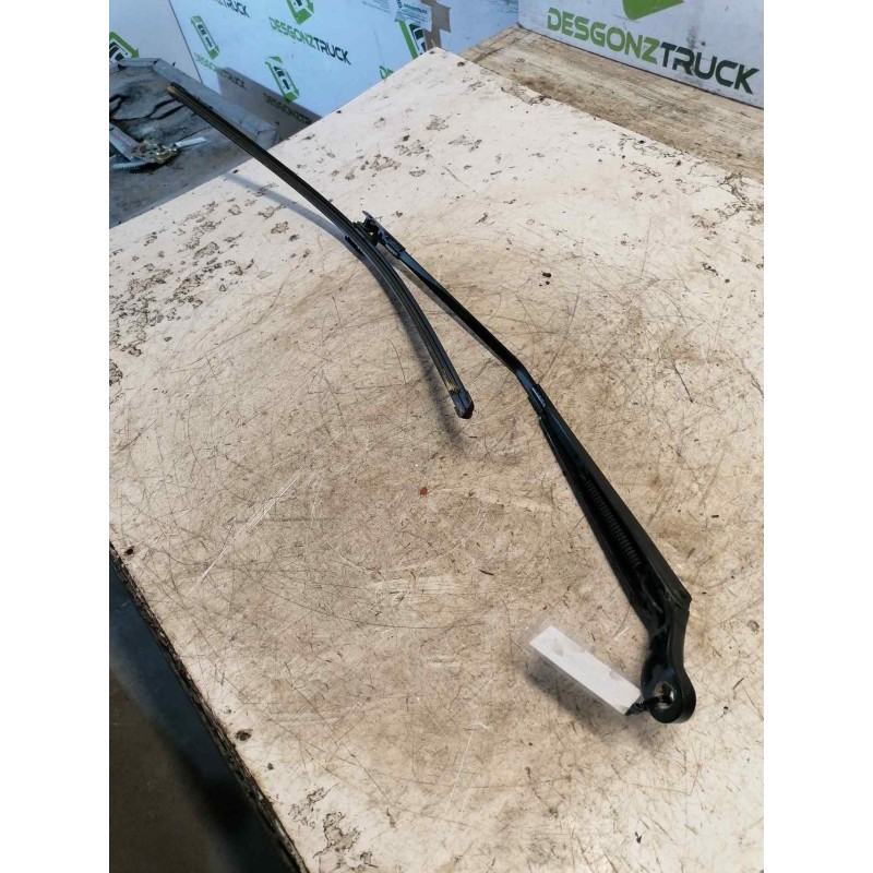 Recambio de brazo limpia delantero izquierdo para peugeot 407 st sport pack referencia OEM IAM - Negro 2