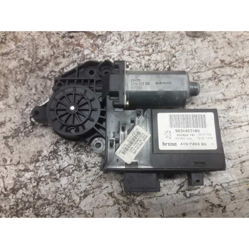 Recambio de motor elevalunas delantero derecho para peugeot 307 (s1) xs referencia OEM IAM 0130821766 9634457480 990829101 2