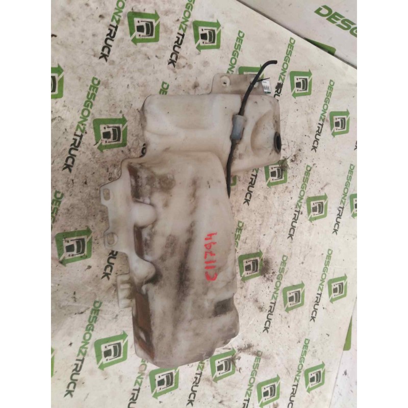 Recambio de deposito limpia para renault serie t fg 4x2 cabina high-sleeper referencia OEM IAM 82303046 82407406 - Rojo 3
