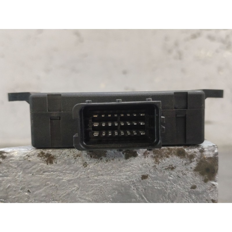 Recambio de modulo electronico para iveco daily config. paquetería cabina simple 35s... batalla 3750 referencia OEM IAM 69500399 - Blanco 2
