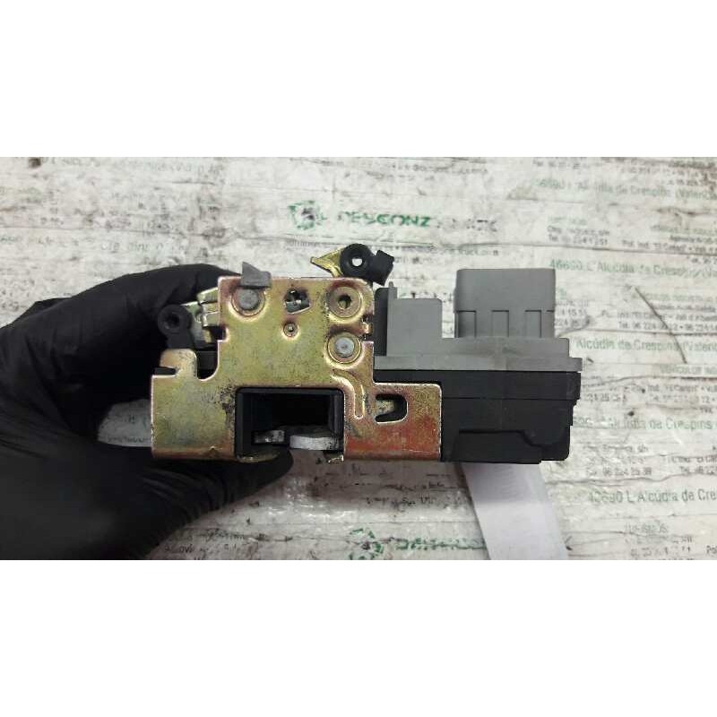 Recambio de cerradura puerta delantera derecha para peugeot 206 berlina xt referencia OEM IAM - Azul 3