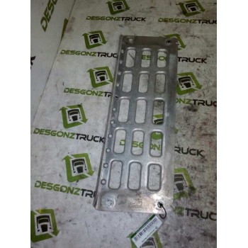 Recambio de huella peldaño para volvo trucks fh 12 fh 12.460 (460cv) referencia OEM IAM 20379439 PARTE DERECHA 