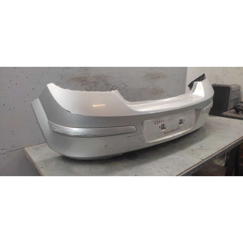 Recambio de paragolpes trasero para opel astra h berlina cosmo referencia OEM IAM 2