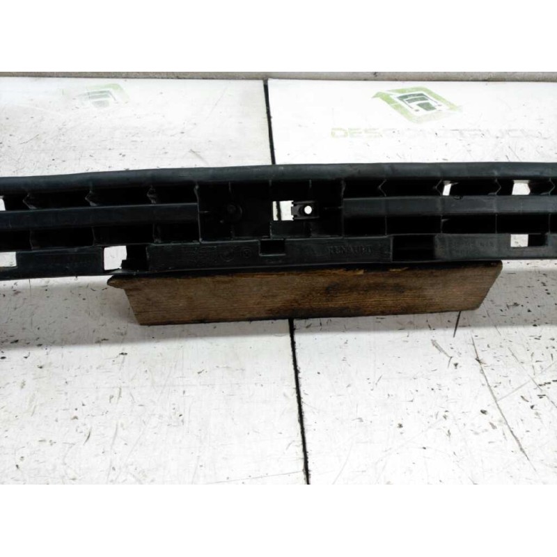 Recambio de refuerzo paragolpes trasero para opel movano referencia OEM IAM 8200340735 - Blanco 4