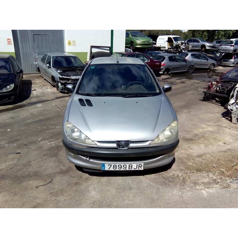 PEUGEOT 206 BERLINA