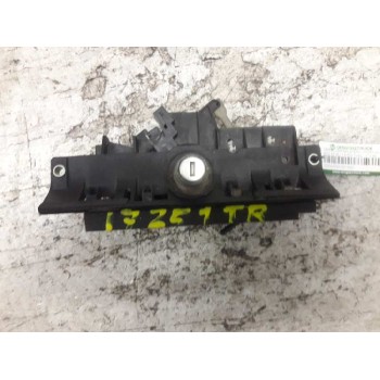 CERRADURA MALETERO / PORTON 