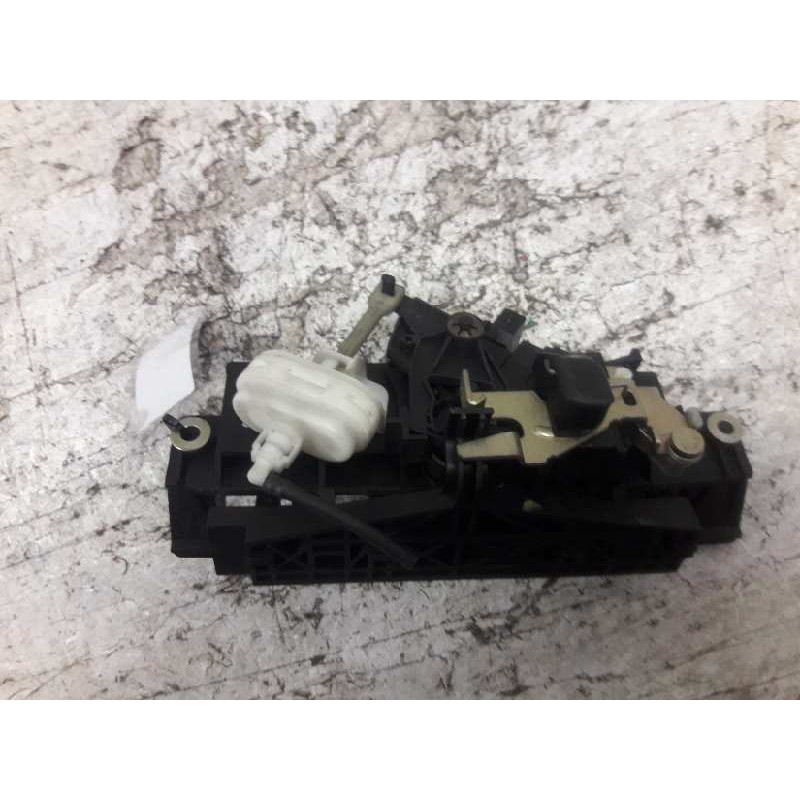 Recambio de cerradura maletero / porton para audi a3 (8l) 1.8 20v turbo referencia OEM IAM - Negro 2