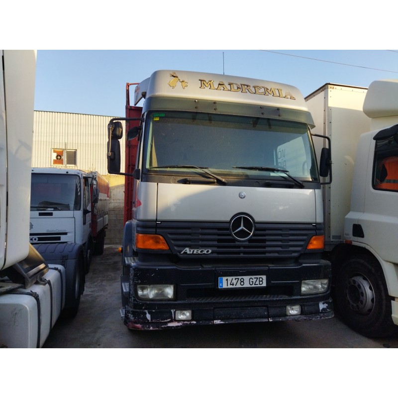 mercedes-benz atego 2-ejes 18 t /bm 950/2/4 del año 2001