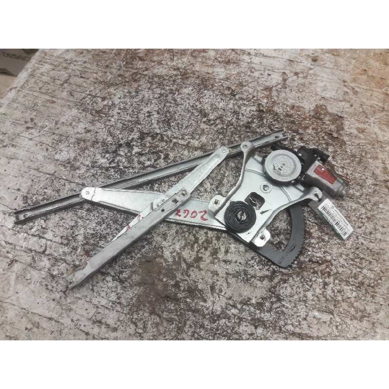 Recambio de elevalunas delantero derecho para daewoo kalos 1.4 sr referencia OEM IAM 96541738  