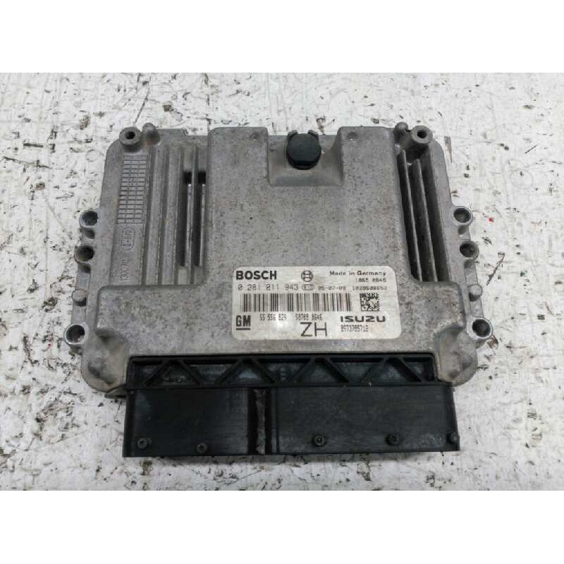 Recambio de centralita motor uce para opel astra gtc cosmo referencia OEM IAM 55556829 587080646 0281011943 - Negro 3