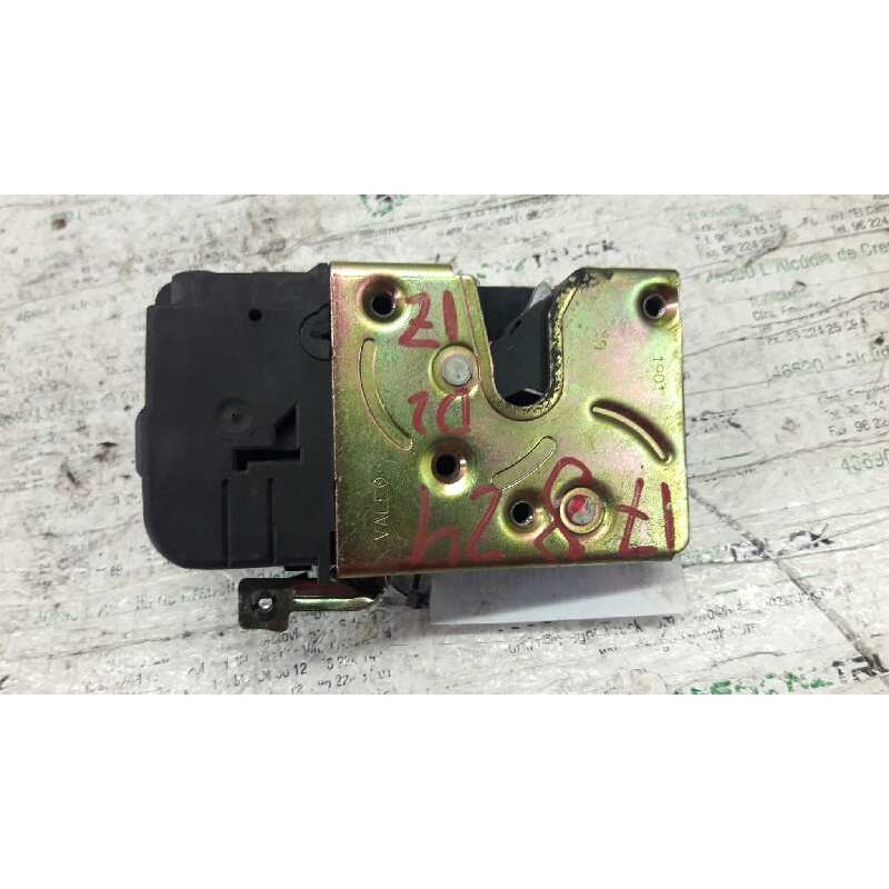 Recambio de cerradura puerta delantera izquierda para peugeot 206 berlina xt referencia OEM IAM - Azul 2