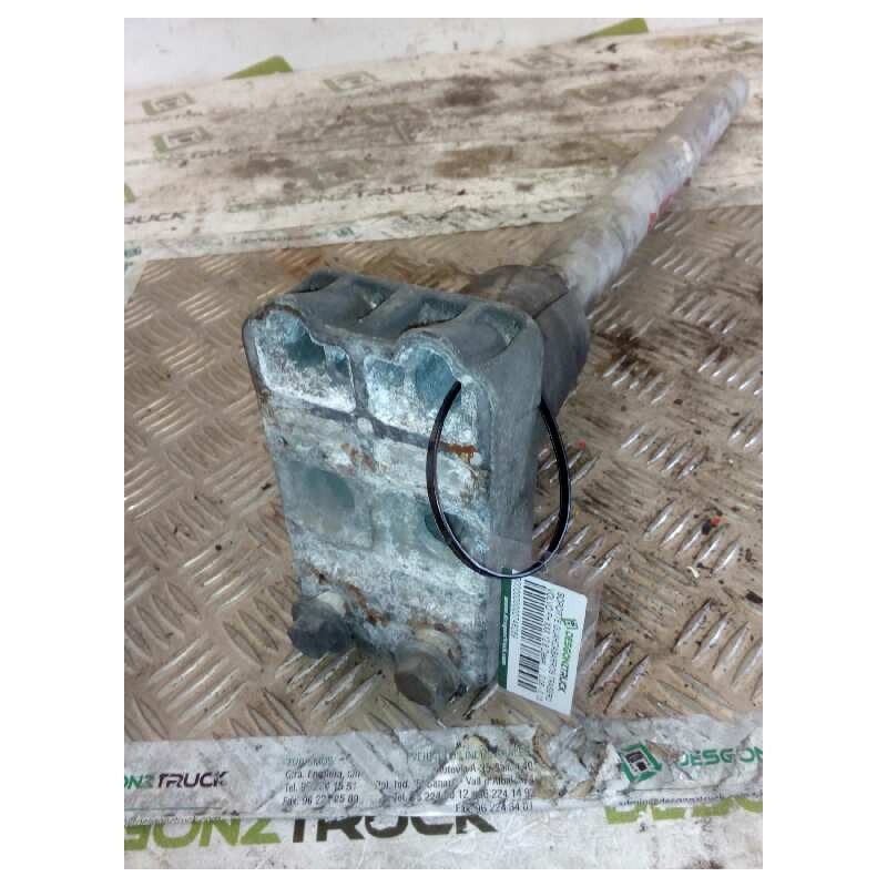 Recambio de soporte guardabarros trasero para volvo fh 440 12.8 diesel referencia OEM IAM 20466895 DELANTERO IZQUIERDO - Blanco 2